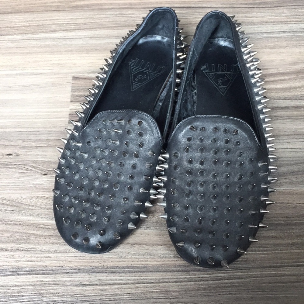 UNIF BLACK LEATHER HELLRAISERS